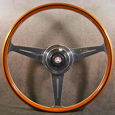 Mercedes-Benz-111-113-Steering-Wheel